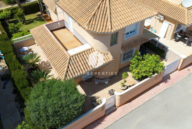 Resale - Villa -
Torrevieja - Los Balcones - Los Altos del Edén
