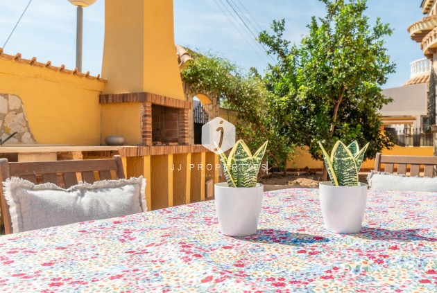 Resale - Chalet -
Orihuela Costa - Los Almendros-la Florida