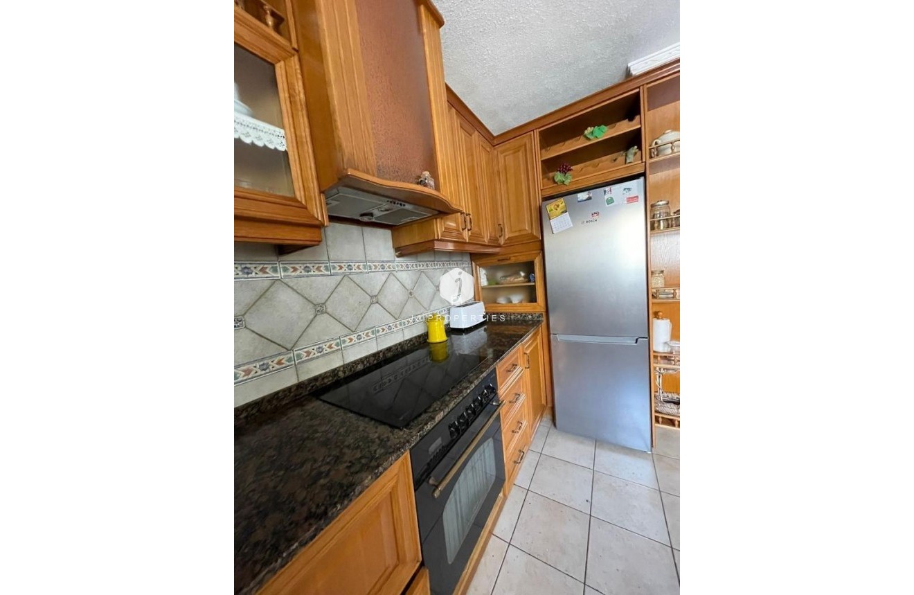 Resale - Apartment / flat -
Torrevieja - Estacion de autobuses