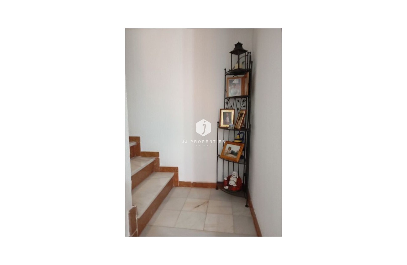 Z drugiej ręki - Szalet -
Daya Vieja - Costa Blanca