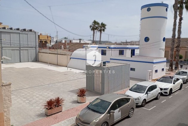 Z drugiej ręki - Szalet -
Daya Vieja - Costa Blanca