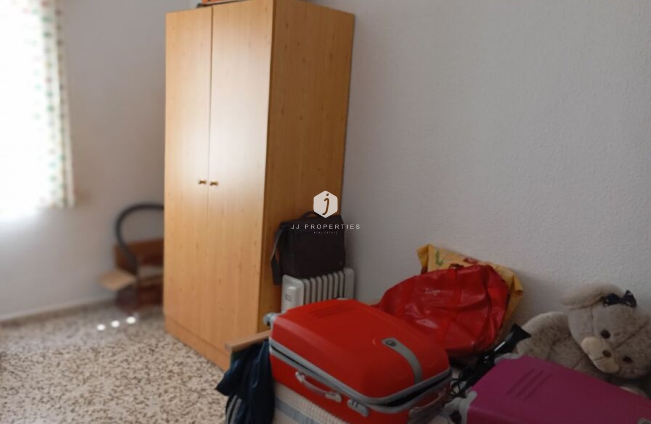 Z drugiej ręki - Szalet -
Daya Vieja - Costa Blanca