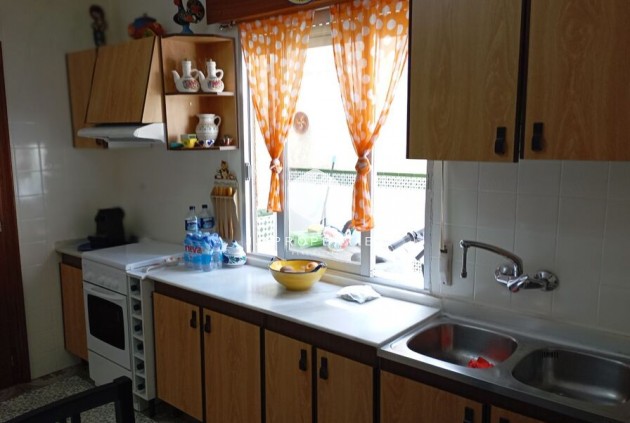 Z drugiej ręki - Szalet -
Daya Vieja - Costa Blanca