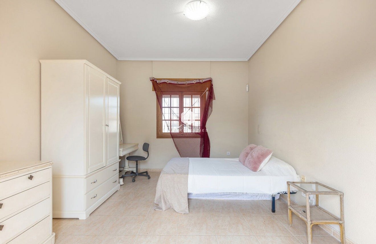 Segunda mano - Villa -
Ciudad Quesada