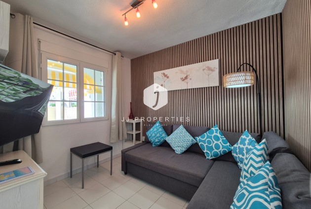 Segunda mano - Apartamento / piso -
San Miguel de Salinas - Inland