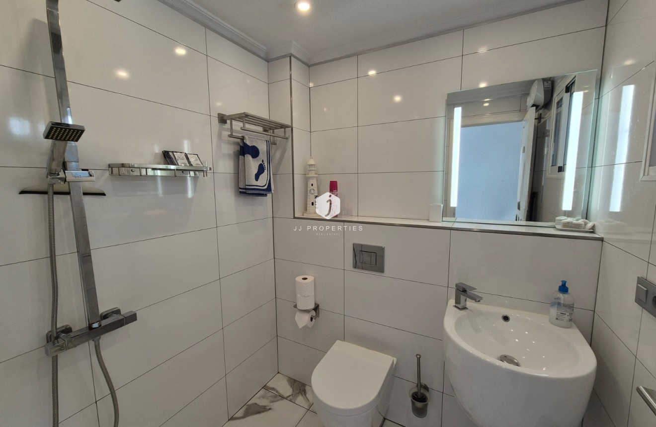 Segunda mano - Apartamento / piso -
San Miguel de Salinas - Inland