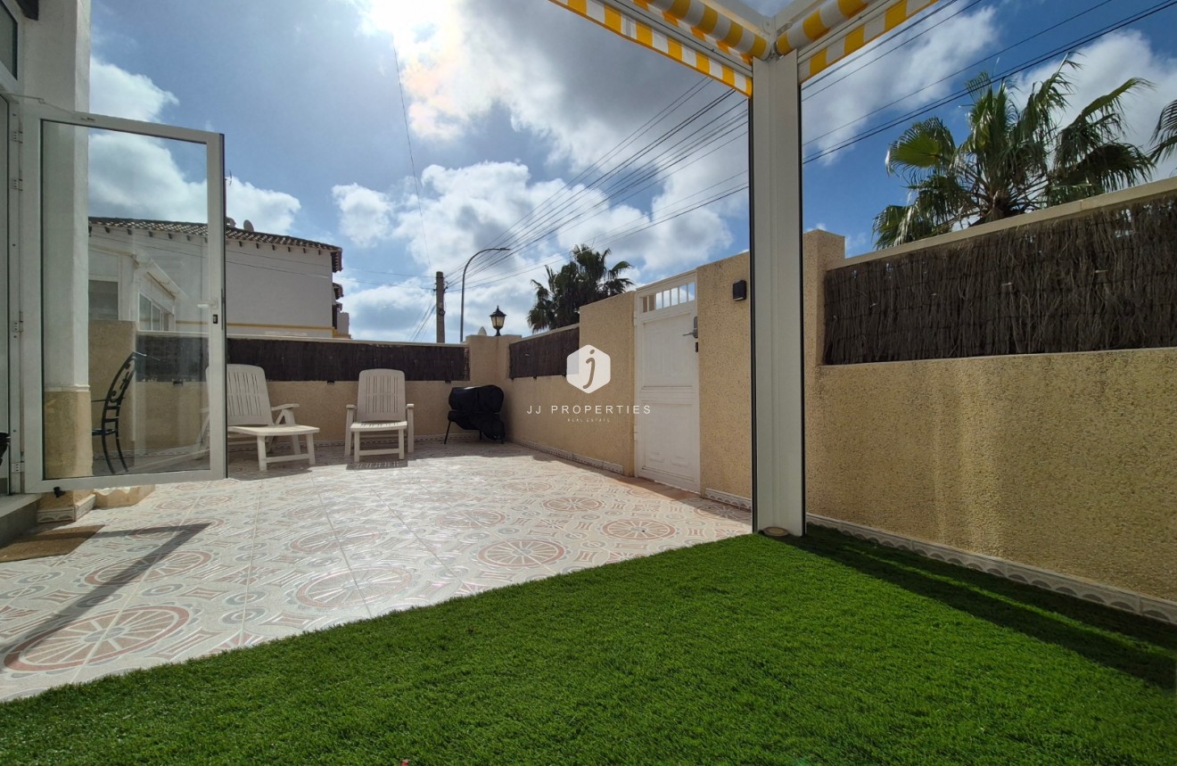 Segunda mano - Apartamento / piso -
San Miguel de Salinas - Inland