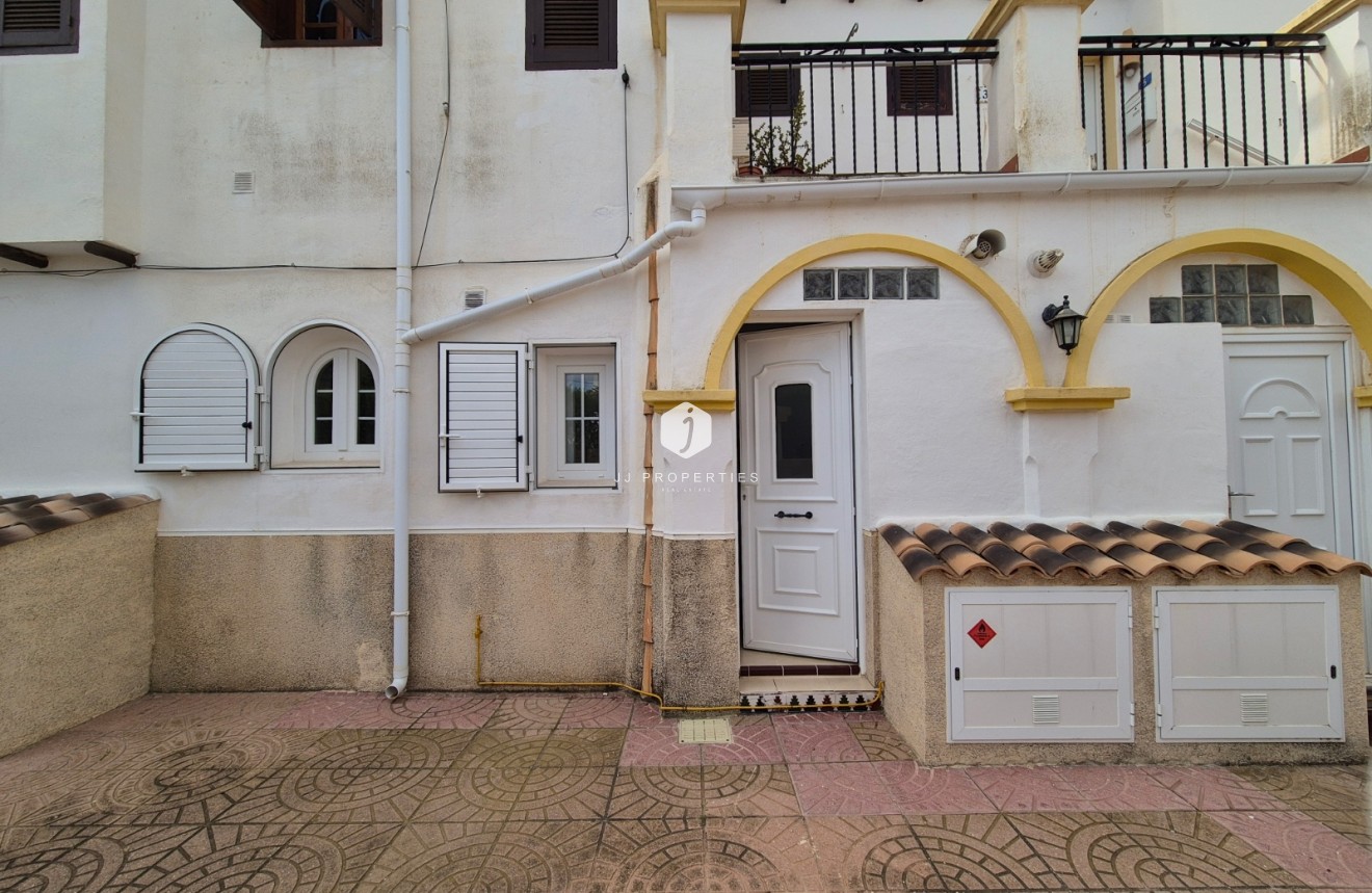 Segunda mano - Apartamento / piso -
San Miguel de Salinas - Inland