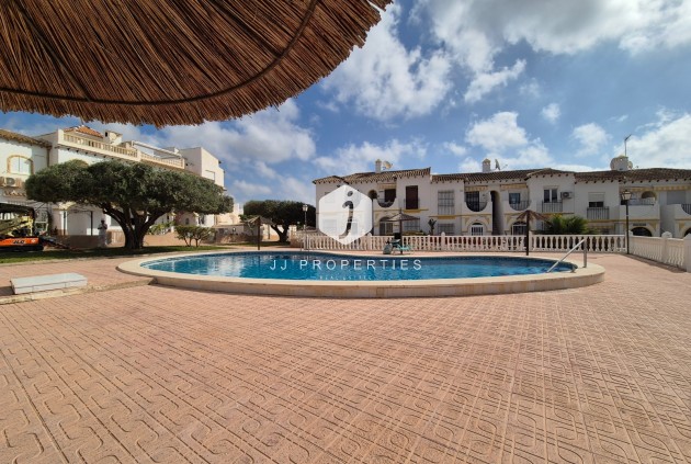 Segunda mano - Apartamento / piso -
San Miguel de Salinas - Inland