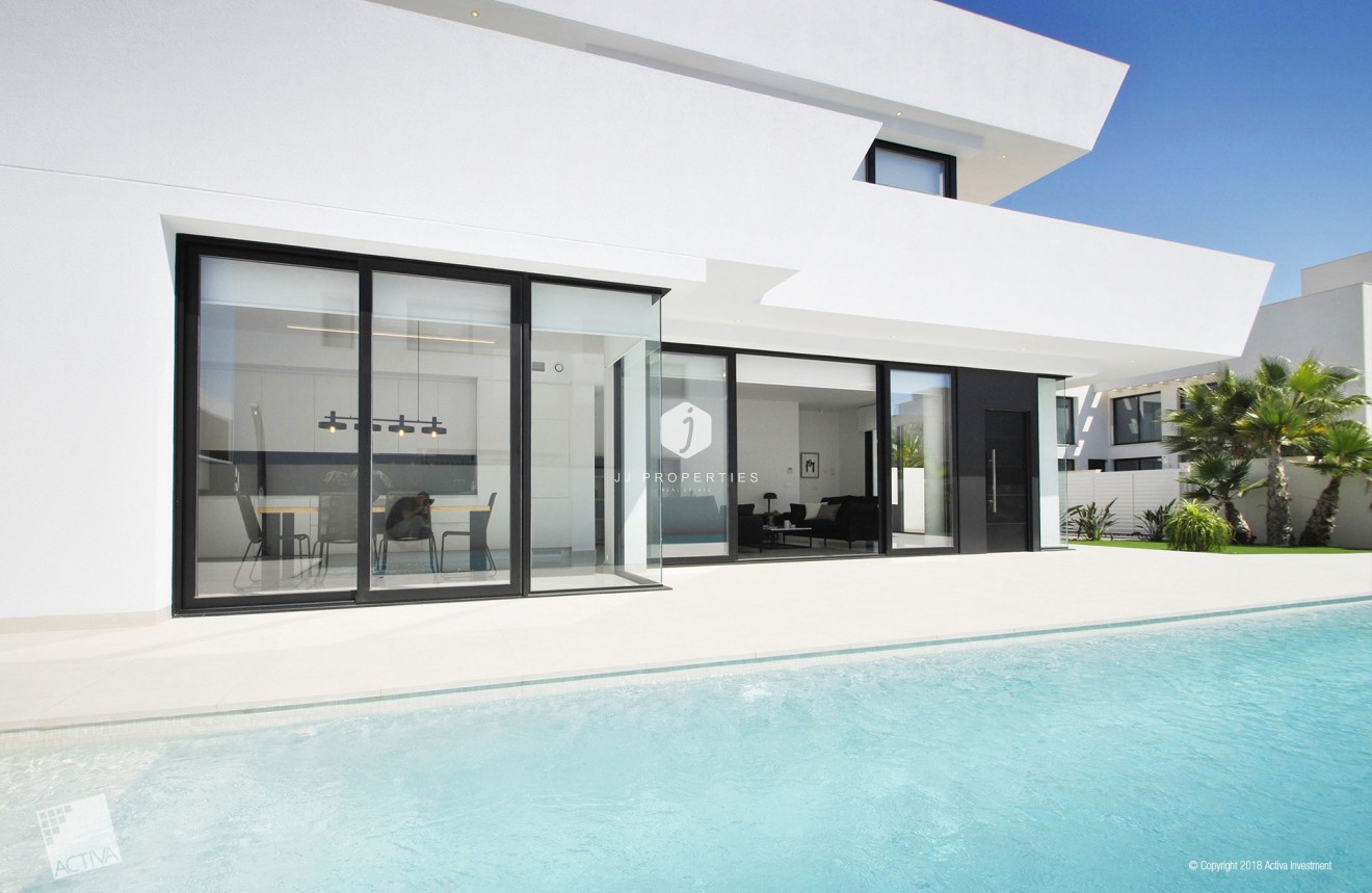 Resale - Villa -
Rojales - Inland