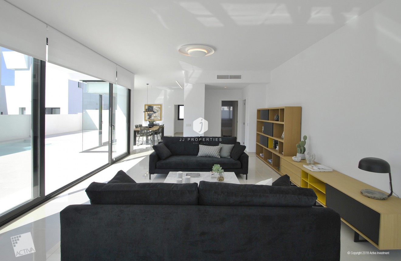 Resale - Villa -
Rojales - Inland