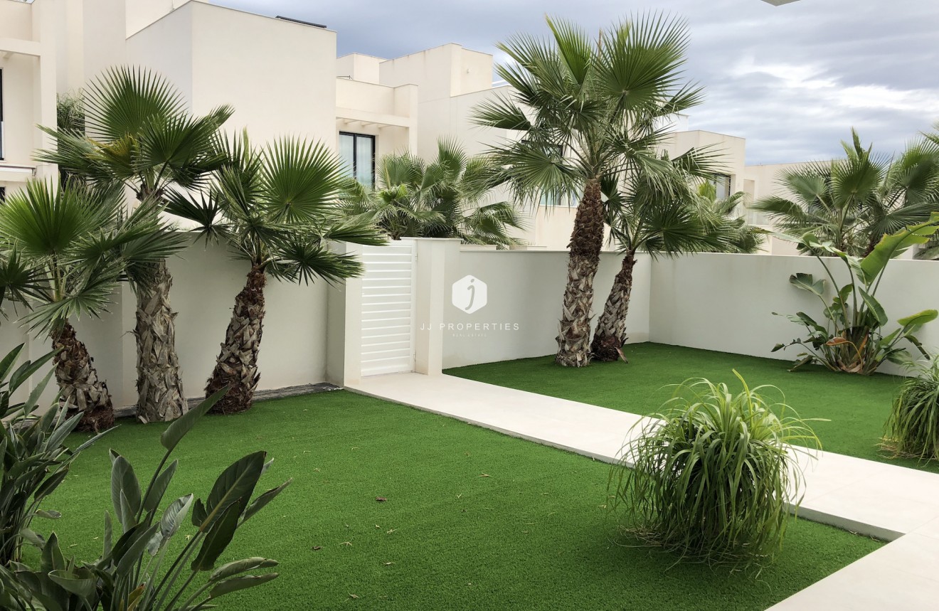 Resale - Villa -
Rojales - Inland