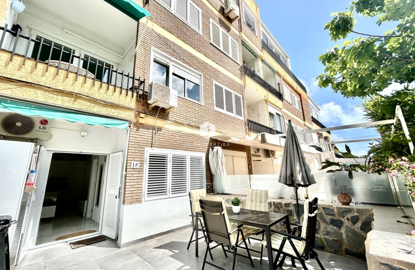 Resale - Apartment / flat -
La Zenia - Costa Blanca