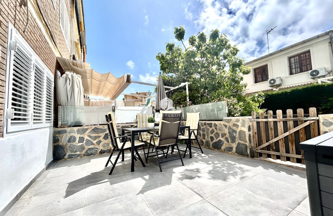 Resale - Apartment / flat -
La Zenia - Costa Blanca