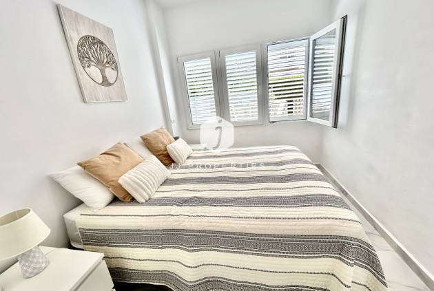 Resale - Apartment / flat -
La Zenia - Costa Blanca