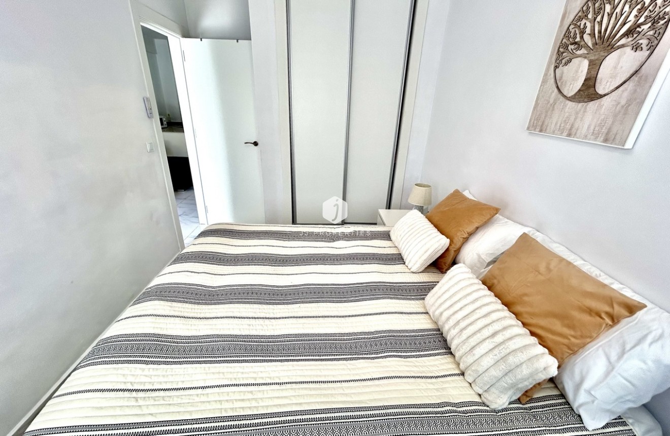 Resale - Apartment / flat -
La Zenia - Costa Blanca