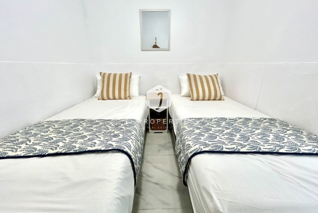 Resale - Apartment / flat -
La Zenia - Costa Blanca