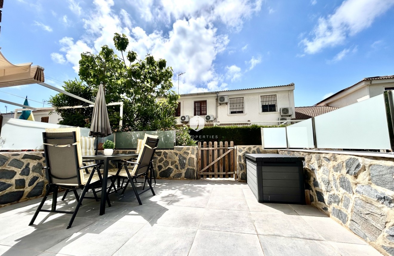 Resale - Apartment / flat -
La Zenia - Costa Blanca