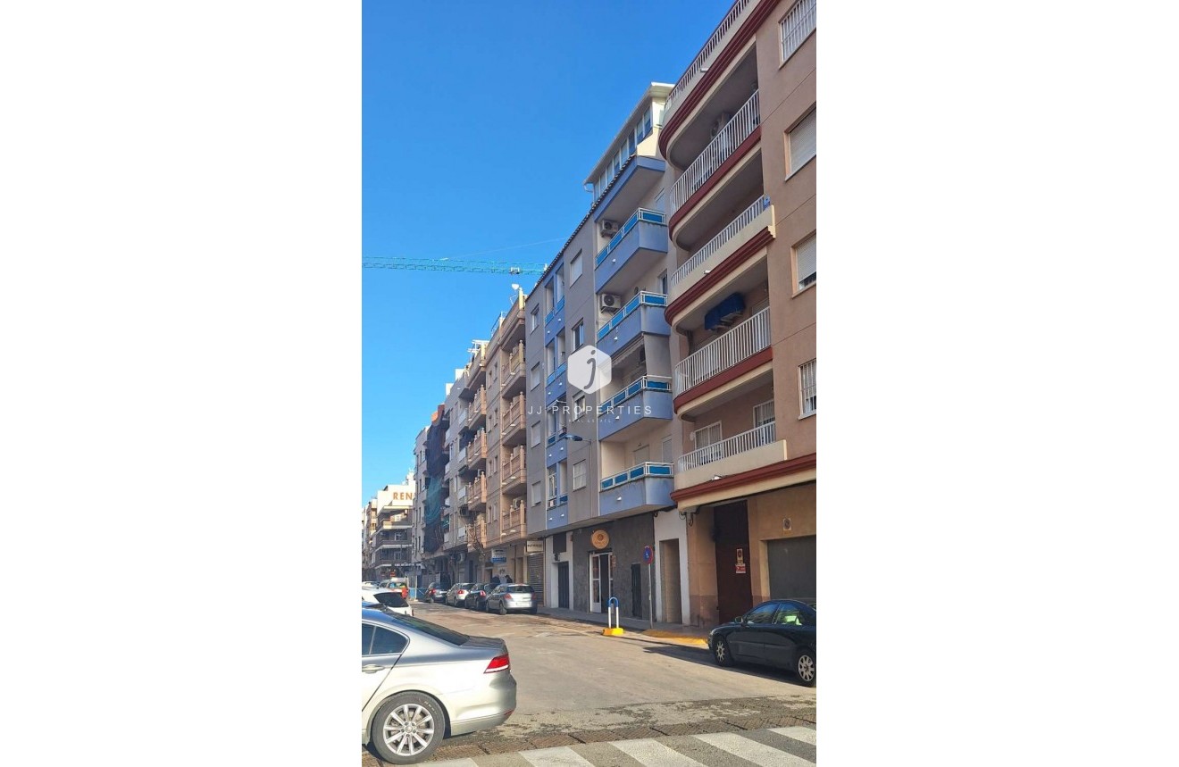 D'occasion - Appartement -
Torrevieja - Costa Blanca