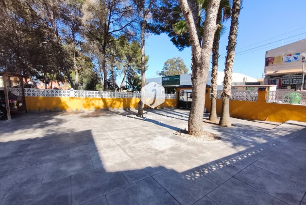 Resale - Villa -
Torrevieja - Los Balcones