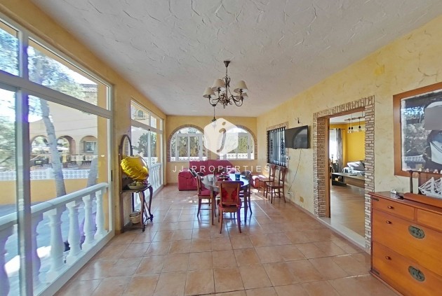 Resale - Villa -
Torrevieja - Los Balcones