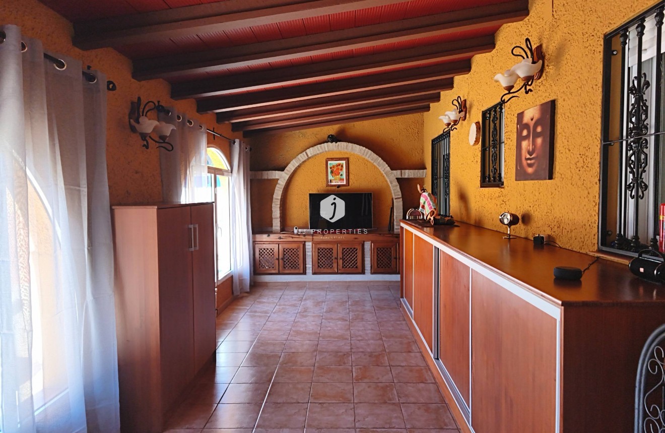 Resale - Villa -
Torrevieja - Los Balcones