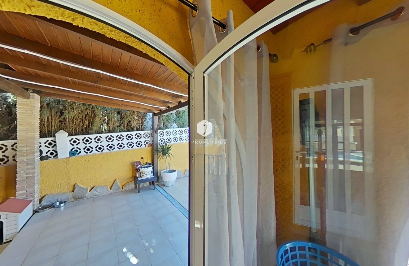 Resale - Villa -
Torrevieja - Los Balcones