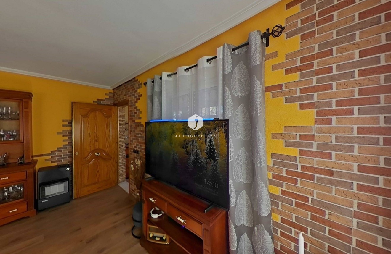 Resale - Villa -
Torrevieja - Los Balcones