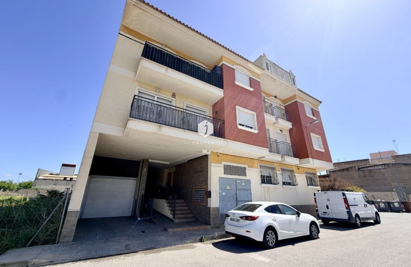 Resale - Apartment / flat -
Dolores - Costa Blanca