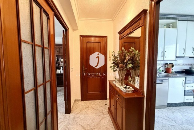 Resale - Apartment / flat -
Torrevieja - Costa Blanca