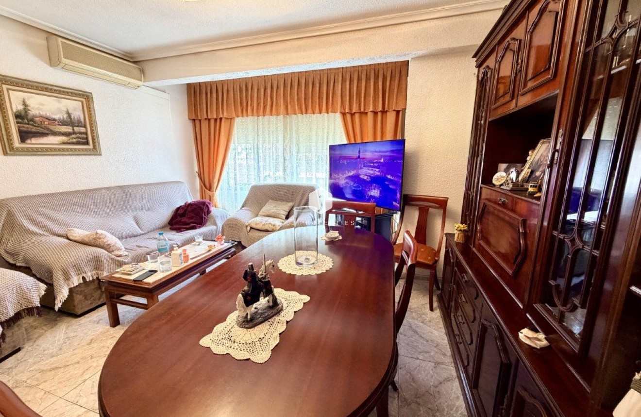 Resale - Apartment / flat -
Torrevieja - Costa Blanca