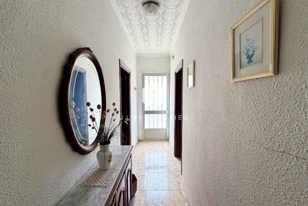 Resale - Apartment / flat -
Torrevieja - Costa Blanca