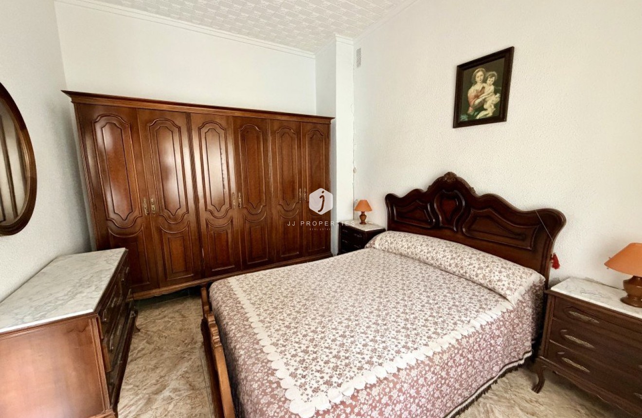 Resale - Apartment / flat -
Torrevieja - Costa Blanca