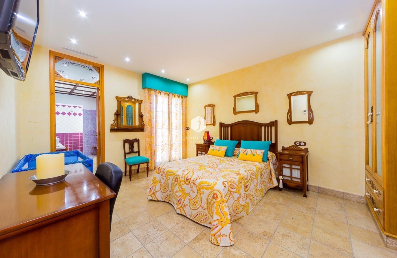 Resale - Country Property -
Almoradí - Inland