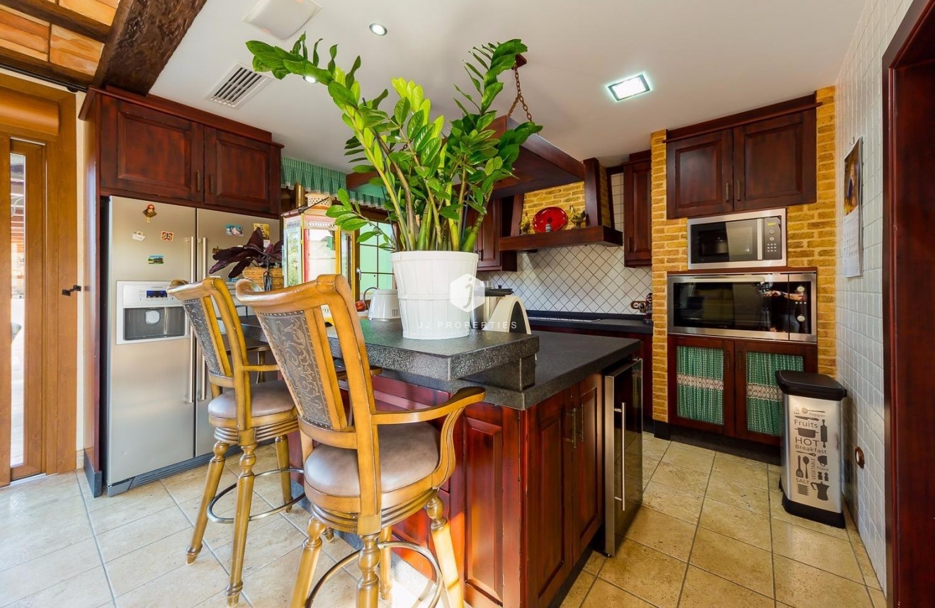 Resale - Country Property -
Almoradí - Inland