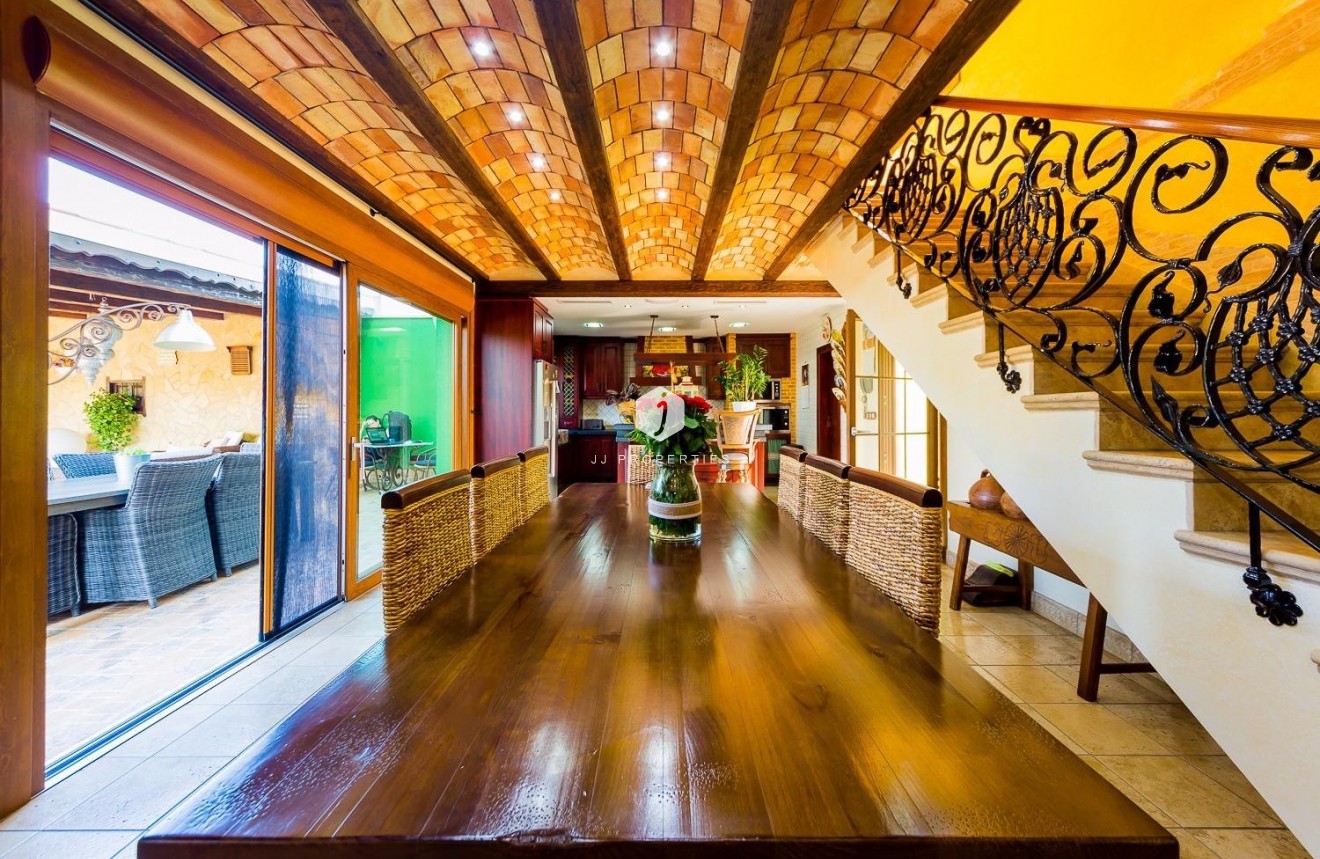 Resale - Country Property -
Almoradí - Inland