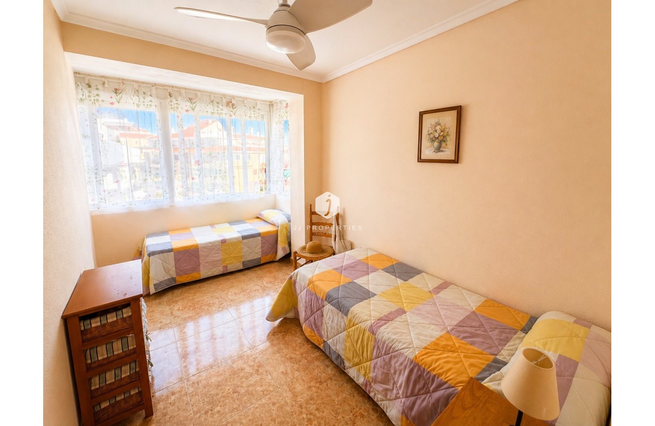 Tweedehands - Appartement / flat -
Torrevieja - Costa Blanca