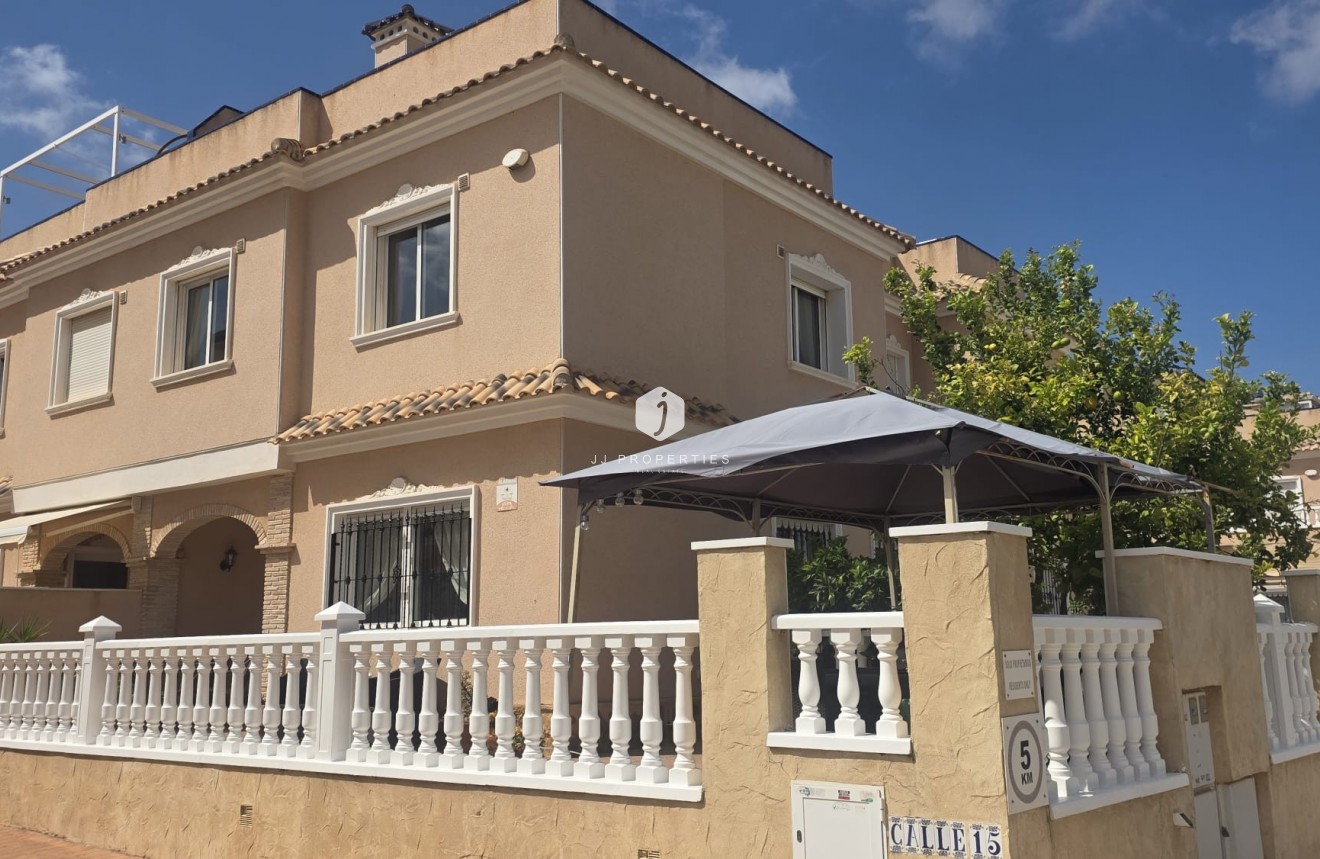 Resale - Villa -
Orihuela Costa - Costa Blanca