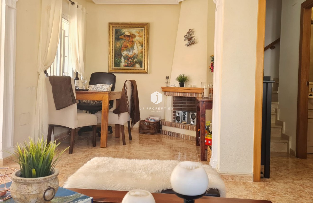 Resale - Villa -
Orihuela Costa - Costa Blanca
