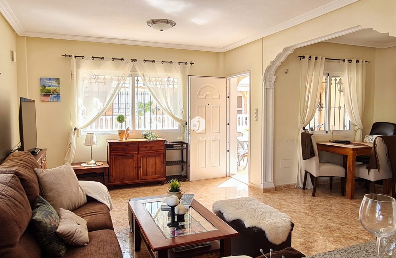Resale - Villa -
Orihuela Costa - Costa Blanca