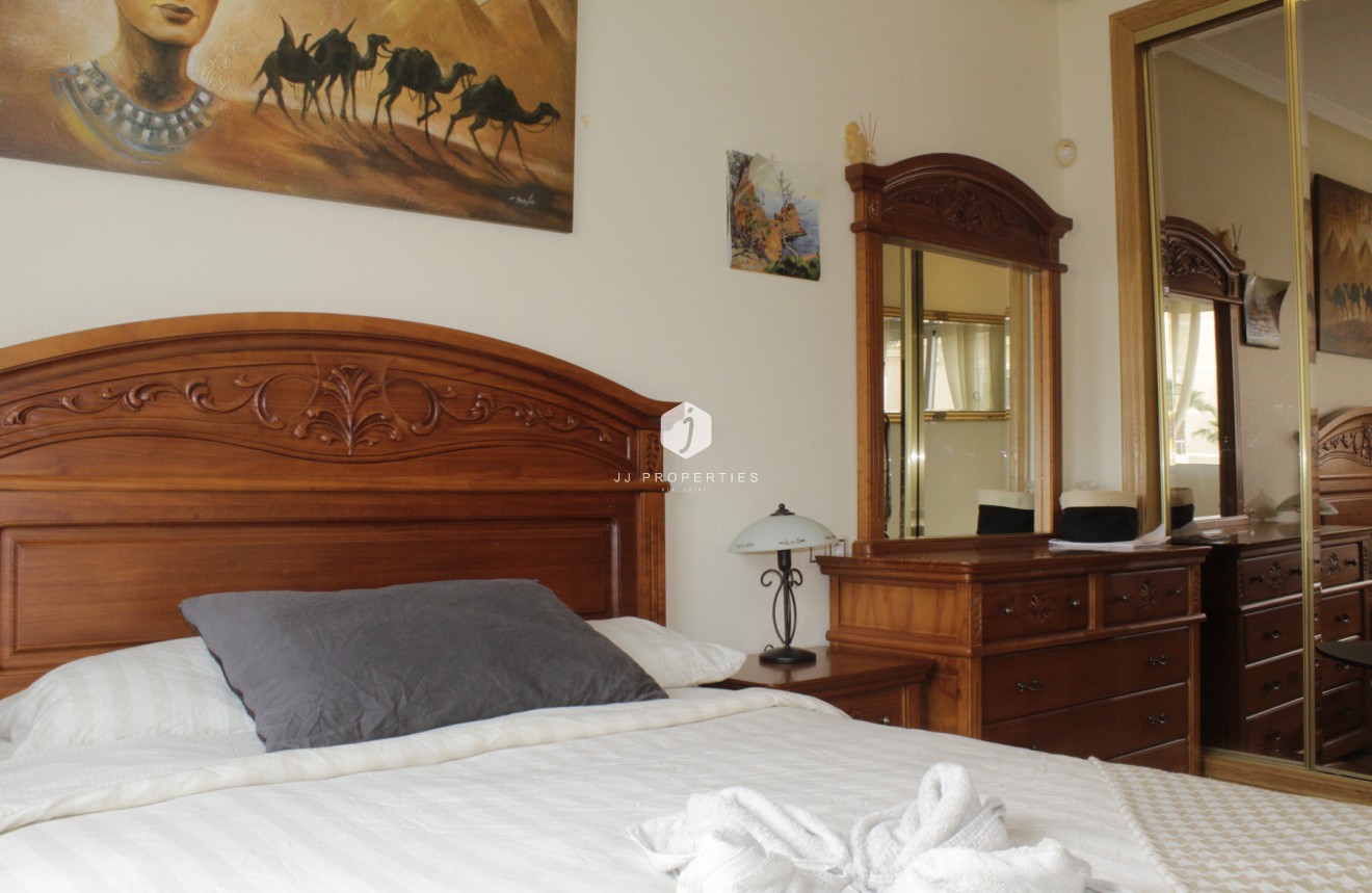 Resale - Villa -
Orihuela Costa - Costa Blanca