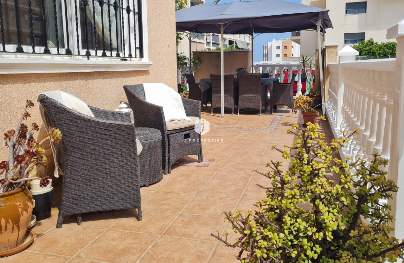 Resale - Villa -
Orihuela Costa - Costa Blanca
