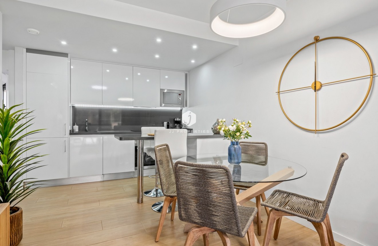 Aus zweiter Hand - Wohnung -
Orihuela Costa - Costa Blanca