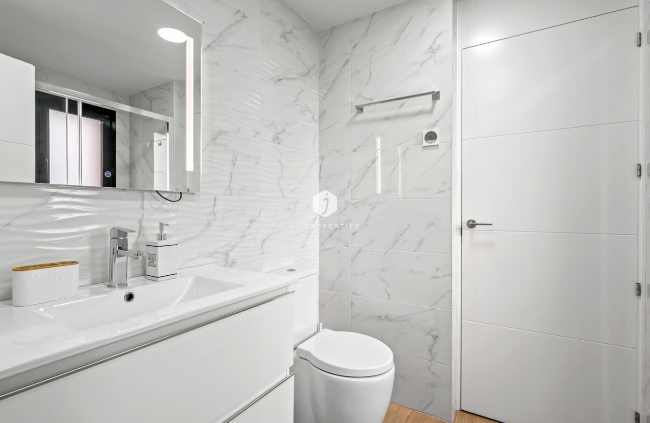 Aus zweiter Hand - Wohnung -
Orihuela Costa - Costa Blanca