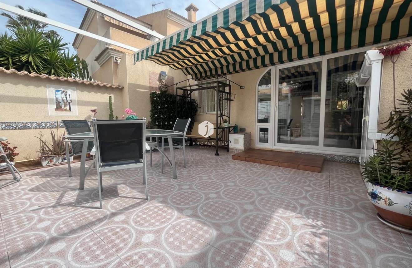 Resale - Chalet -
Ciudad Quesada - Costa Blanca