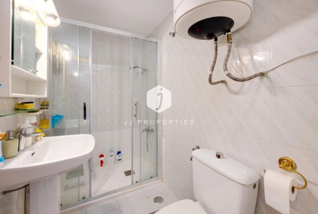Aus zweiter Hand - Wohnung -
Torrevieja - Estacion de autobuses