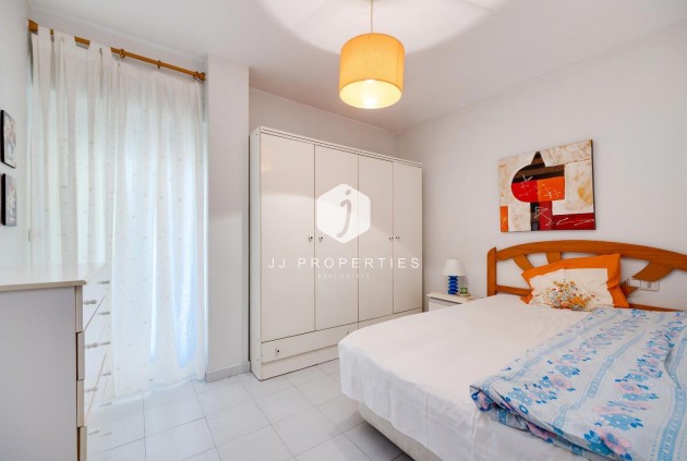 Aus zweiter Hand - Wohnung -
Torrevieja - Estacion de autobuses