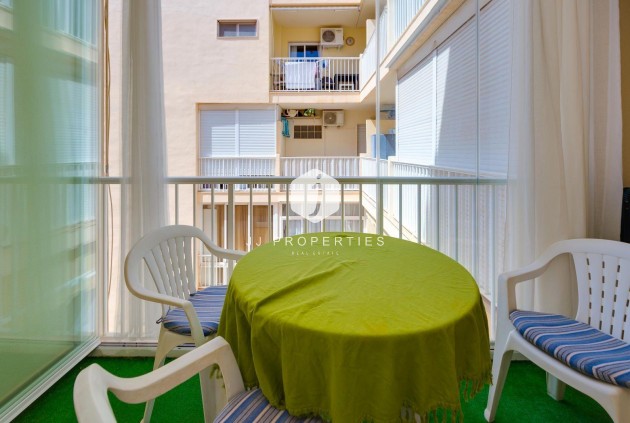 Aus zweiter Hand - Wohnung -
Torrevieja - Estacion de autobuses