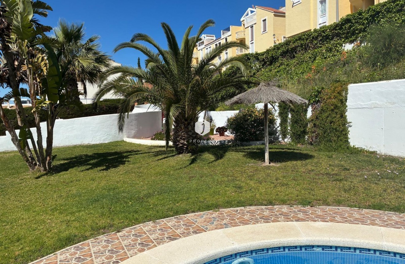 Tweedehands - Appartement / flat -
Torrevieja - La Mata