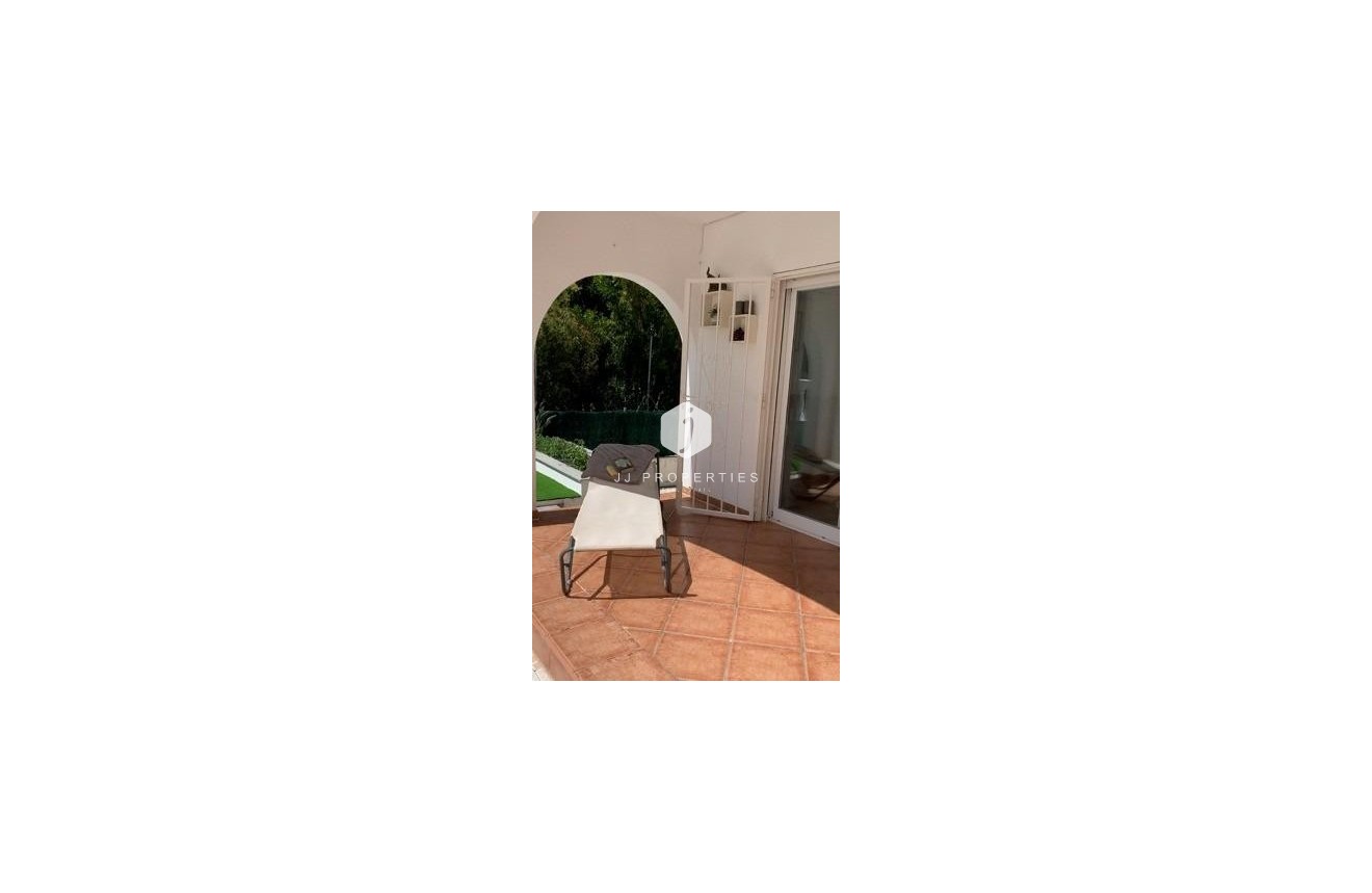 Tweedehands - Appartement / flat -
Torrevieja - La Mata
